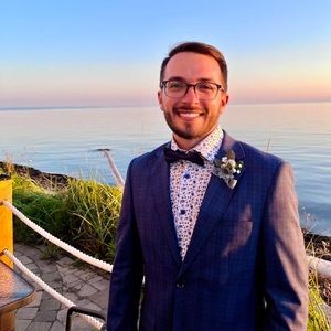 Meet your Posher, Alex